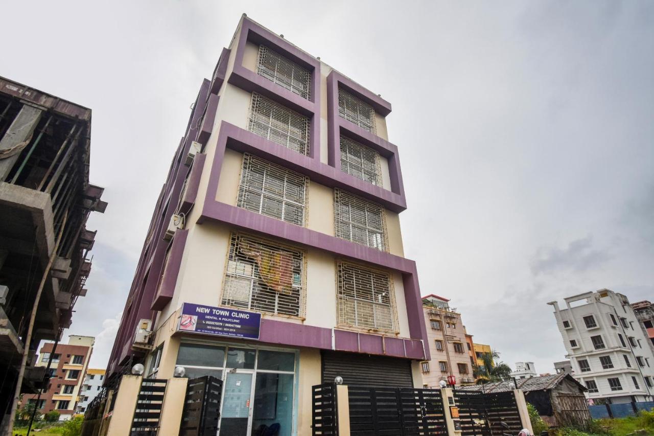 Oyo 8125 Orchid Inn Calcutta Exterior foto